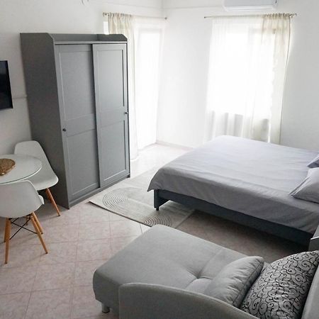 Apartments By The Sea Sukosan, Zadar - 6229 Exterior photo